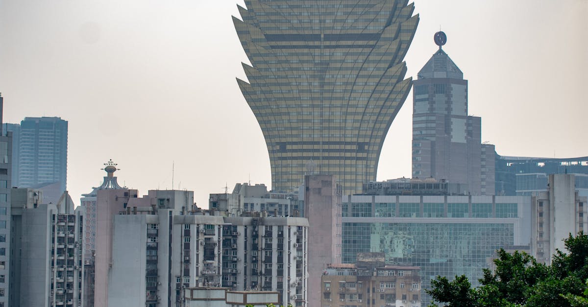 Découvrez les destinations de rêve pour les amateurs de jeux : Las Vegas, Macao et Monaco. Explorez leurs casinos emblématiques, leur ambiance feutrée et les expériences inoubliables qui attirent les globe-trotters du monde entier.