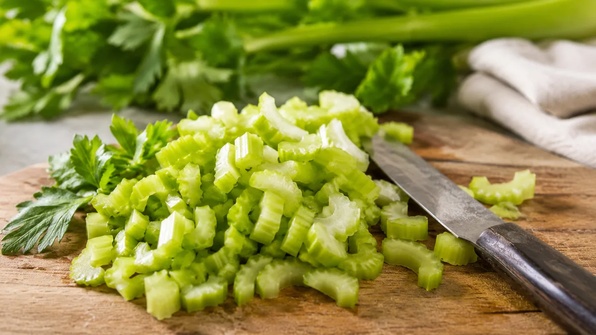 Substituts du céleri-branche selon quatre recettes